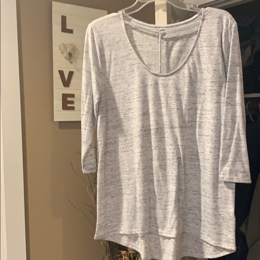 EUC KOHLS BRAND TOP SUPER CUTE